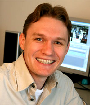 Sébastien Gaillard Graphiste, formateur et consultant spécialisé pour les logiciels vidéo d'Adobe.