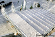 un escalier bizarre qui attend la neige