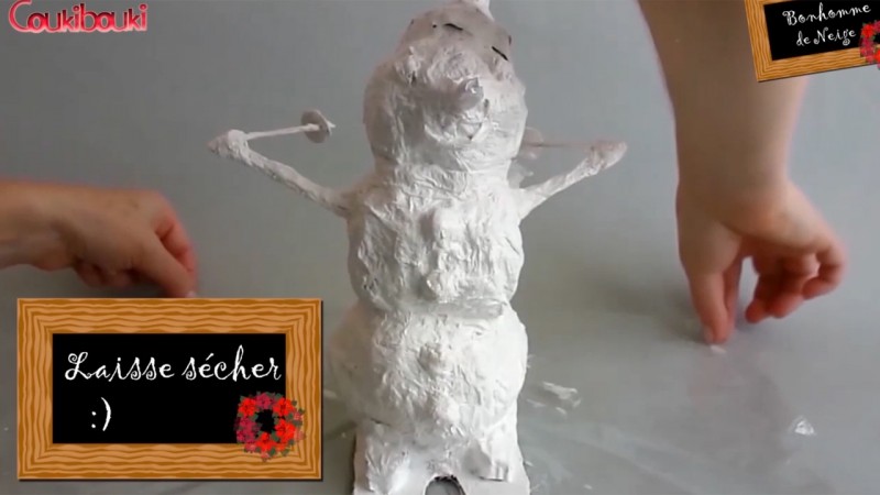 BONHOMME de NEIGE en papier mâché Décoration de Noël  bonhomme laisse secher 