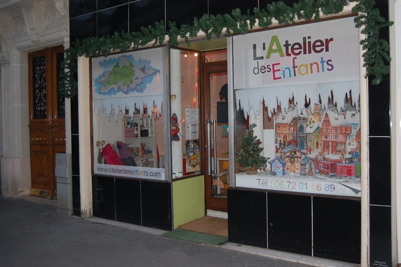 Les vacances de Noël à l'atelier des enfants, la vitrine de noel