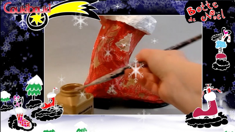 Botte de Noël en papier mâché, une belle décoration pour Noël, la touche finale du vernis