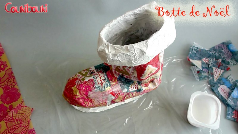 Botte de Noël en papier mâché, une belle décoration pour Noël, vue de dessus