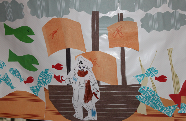 L'ateliers des enfants durant les vacances d’été, le collage des pirates