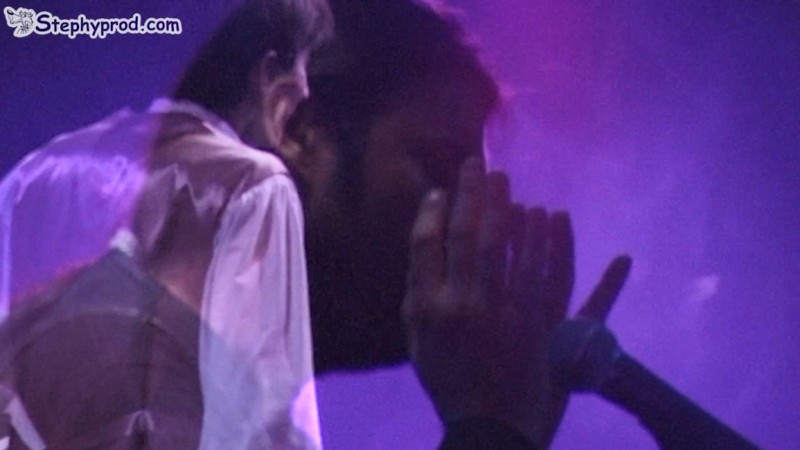 Stéphy et un de ses musiciens. Le spectacle pour enfant de Stéphy.