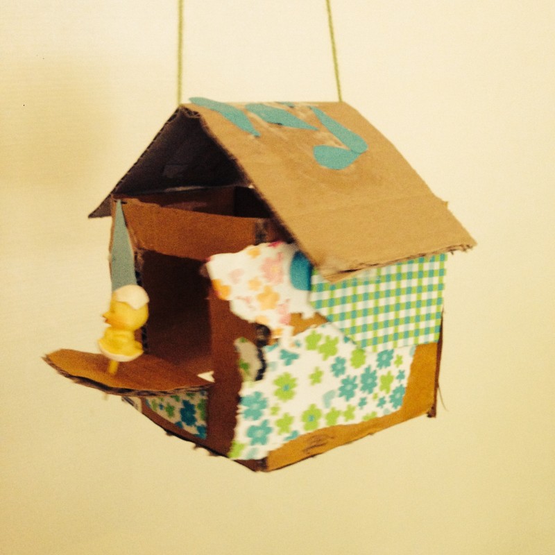 Ateliers enfants à Paris, fabriquons une petite maison.