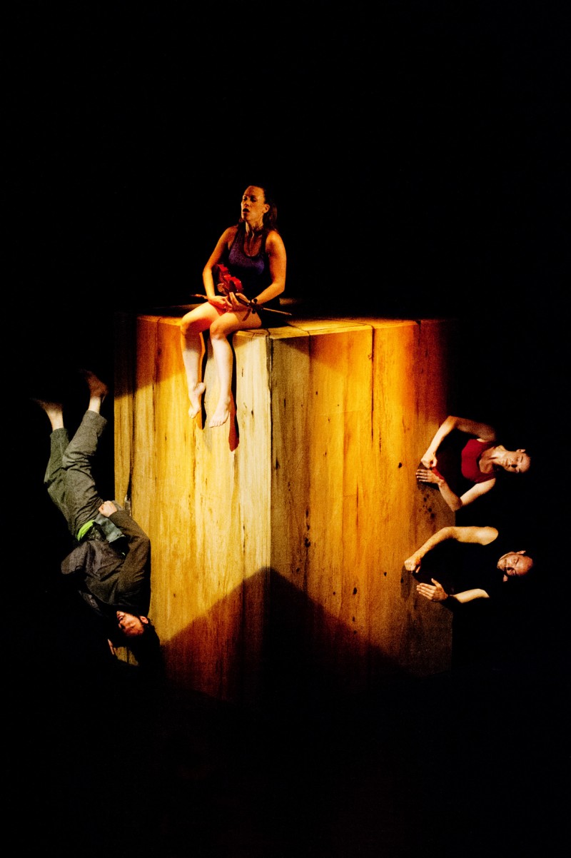 Spectacle enfant Bounce par la Compagnie Arcosm