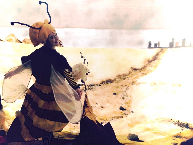 Conte rigolo écolo musical sur les abeilles !  Spectacle enfant à Paris