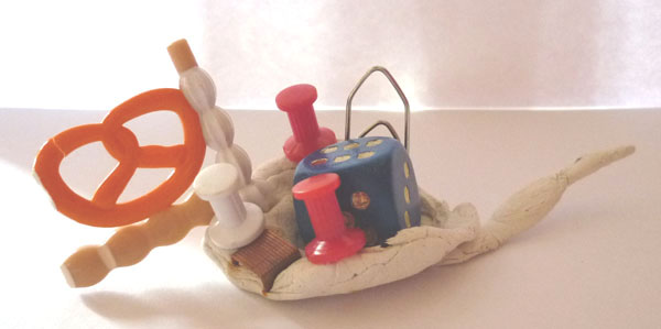 Atelier anniversaire à domicile, pâte à modeler, matériaux de récupération