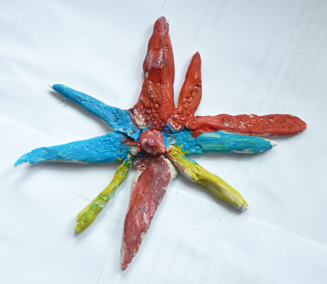 Atelier anniversaire à domicile, pieuvre, pâte à modeler, gouache