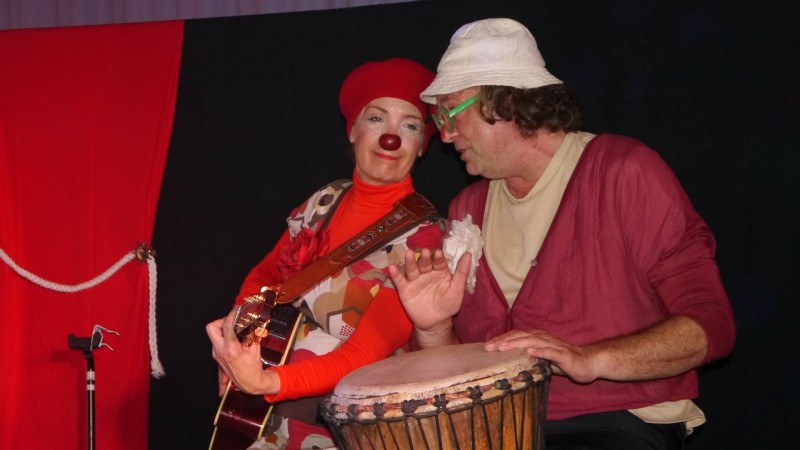 Spectacle musical à Lay saint Christophe avec les clowns Tarin  et Loiseau 