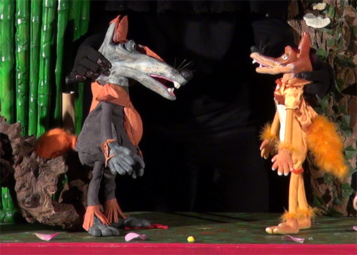 spectacle enfant Les couleurs de Loup, marionnettes loup et renard