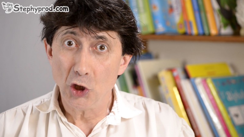 Comment raconter des histoires aux enfants, le conteur pour enfants Stéphy explique.