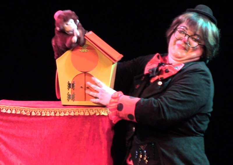 Chico le singe, spectacle jeune public La Fée Liloo et la Coccinelle.