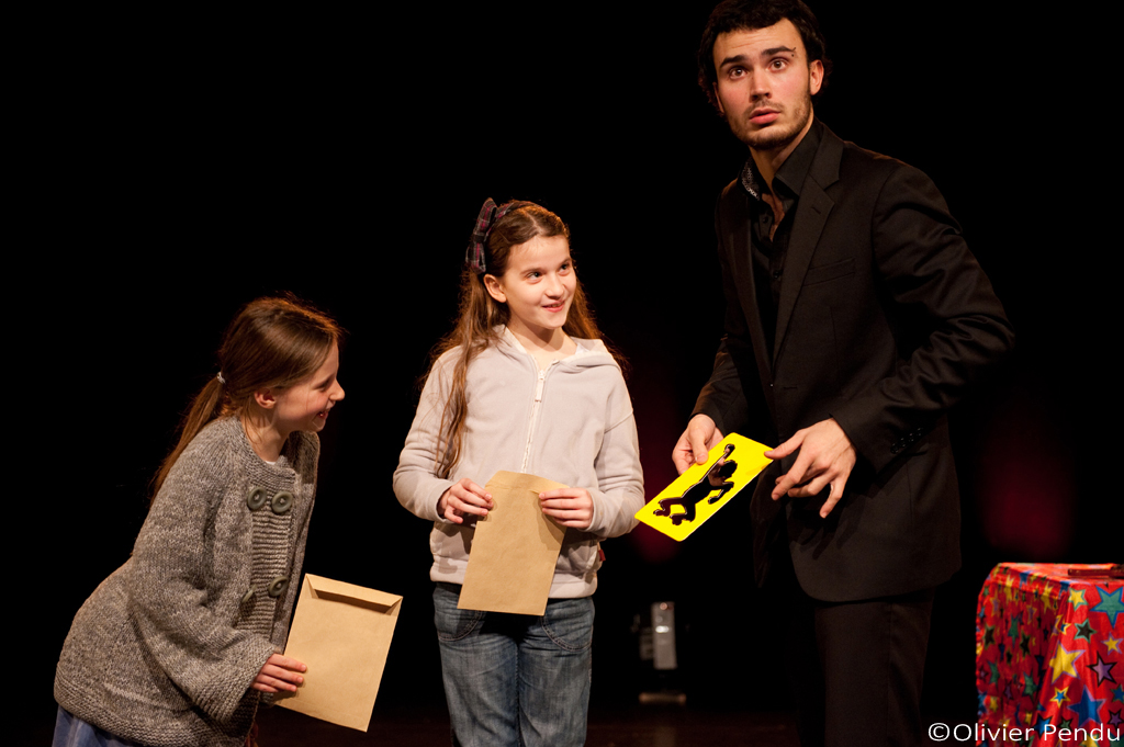 Zygomagique ! Spectacle de Magie pour enfants clement le magicien enfants 1
