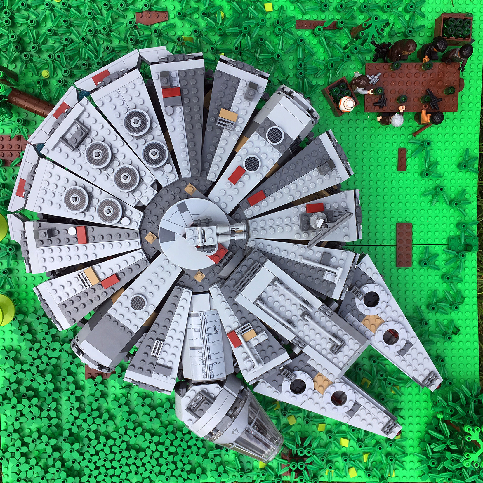 Exposition L'univers Lego Star Wars millenium falcon a mesland 300