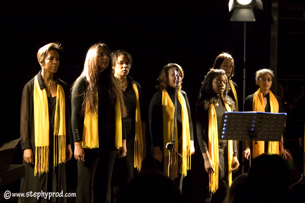 Activités pour les enfants et leurs parents.  Un concert gospel à la  tour Montparnasse, une sortie pour les enfants et leurs parents à Paris. Paris 14éme, Paris 6ème.