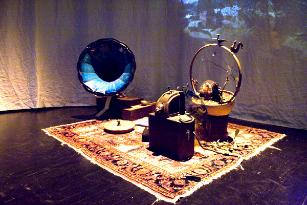 Festival Spectacles en recommand&eacute; organis&eacute;s par la Ligue de L'enseignement (FOL) Th&eacute;atre d'ombres marionnettes. Spectacles jeunes enfants. Chanson d&rsquo;automne Praxinoscope Th&eacute;&acirc;tre