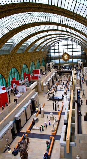 Une sortie éducative pour les enfants Le Musée d'Orsay à Paris.