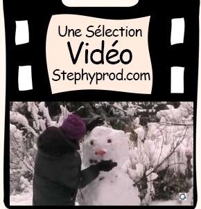 Vidéo Comment faire un bonhomme de neige avec de la neige pour les enfants et les bébés.